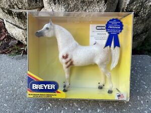 New ListingNew Breyer Horse #972 Freedom Legend of Bloody Shoulder Proud Arabian Stallion 2