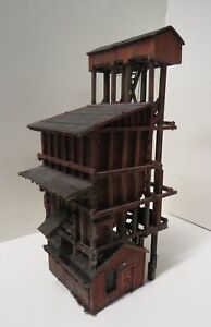 COALING TOWER. CAMPBELL. BUILT. WOOD. NICELY WEATHERED. WELL-DETAILED. HO