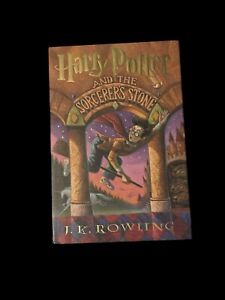 Harry Potter and the Sorcerers Stone (Oct 1998) 1st Edition American