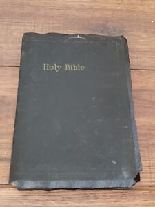 Small Vintage Holy Bible World Publishing Company Black Leather 60s *READ*