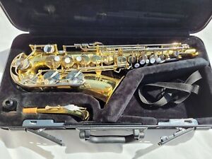 Yamaha YAS 200AD Eb Gold Alto Sax Saxophone With Neck Strap Mouthpiece and Case