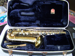 Conn USA Saxophone With Hard Case Needs Restored See Description
