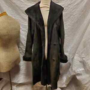 Women's Knee Length Black Shearling Coat and Pockets, Size M