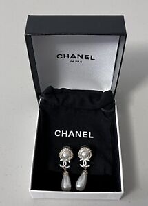 Chanel CC Logo Faux Pearl Drop Earrings Brand New w/ Box & Pouch Costume