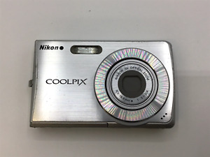 00326 Nikon COOLPIX S200 7.1MP Digital Camera - Silver Used in Japan Tested