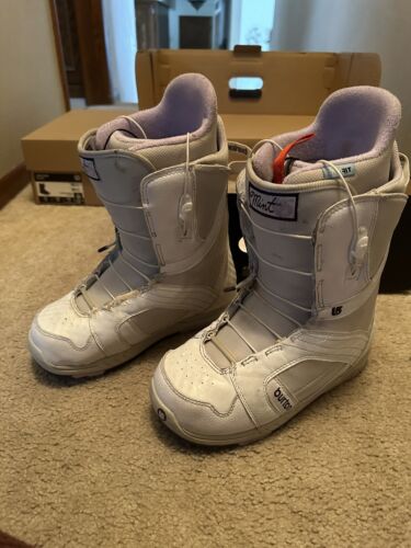 Women’s Pre-owned Burton Snowboard Boots Size 9