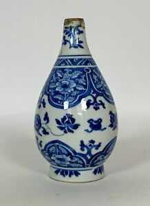New ListingAntique Kangxi Chinese blue & white bottle vase 18th century