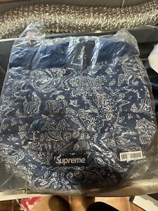 New Supreme Puffer Backpack Blue Paisley FW22