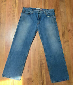 Levi’s 529 38x32 (41x32 Actual) Low Straight Wide Leg