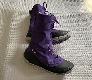 TEVA Jordanelle Waterproof Thinsulate Insulated Winter Snow Boots - Women’s 8.5