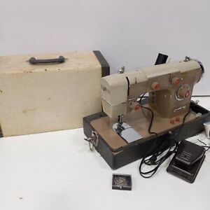Vintage Nelco R-250-3 Beige Sewing Machine