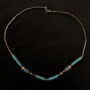 Vintage Turquoise Colored Bead Silvertone Necklace