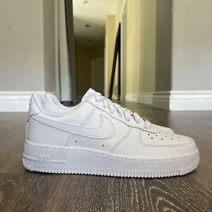 Nike Air Force 1 Low Womens Size 7.5 White Athletic Shoes Sneakers DD8959-100