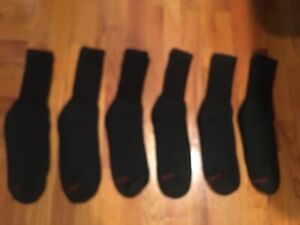 NEW Hanes 6 Pair Black Cushion Crew Socks  Size 6-12 PLEASE READ SHIPS FREE