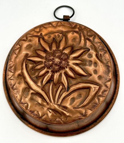 New ListingVintage Hand Forged Solid Copper Pudding Mold Daisies Flower Hanging Decorative