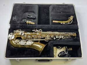 New ListingVintage The Selmer Company Bundy II Saxophone With Case