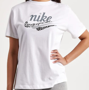 Nike Women's Sportswear Essentials  T-Shirt White DV0032-100 g