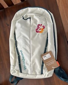 PATAGONIA Atom Pack 18L Birch White Backpack w/Tidal Teal Trim Style 48290