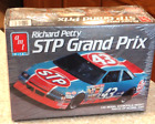 AMT ERTL Vintage RICHARD PETTY 43 STP Grand Prix 1:25 Model Kit NEW IN BOX 6728