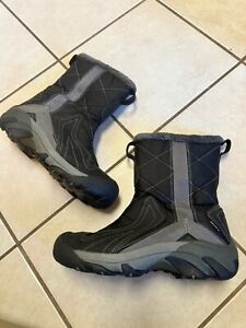 Keen Boots Mens Size 9 Black Keendry WP Insulated Winter Boots Hiking Rain Snow