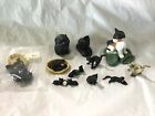 VINTAGE MINIATURE LOT BLACK PLAYING CAT FIGURINES TINY timpo plastic n bed +yarn