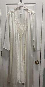 Enchanting Nightgown Ivory Beaded Satin Gown & Robe Peignoir Set Size XL