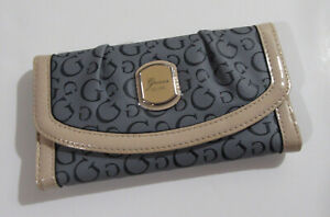 Guess Womens Cologne SLG Trifold Wallet Indigo