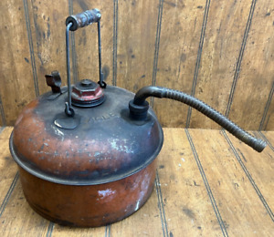 Vintage Eagle Red Metal Gas Can 2 1/2 Gallons Wood Bail Handle Flex Spout