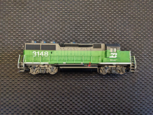 Athearn HO EMD GP50  Locomotive, BN #3148, Runs great!
