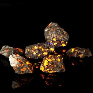 Rough Raw Yooperlite UV Fluorescent Emberlite Glowing Fire Rocks Chunks Stone