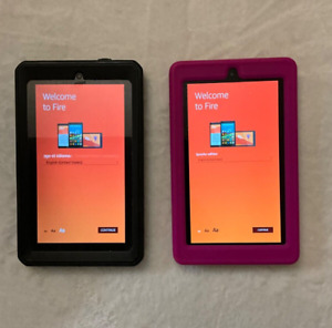 Lot of 2 - Amazon Fire 7 (5th Generation), 8GB, Wi-Fi, SV98LN Tablet