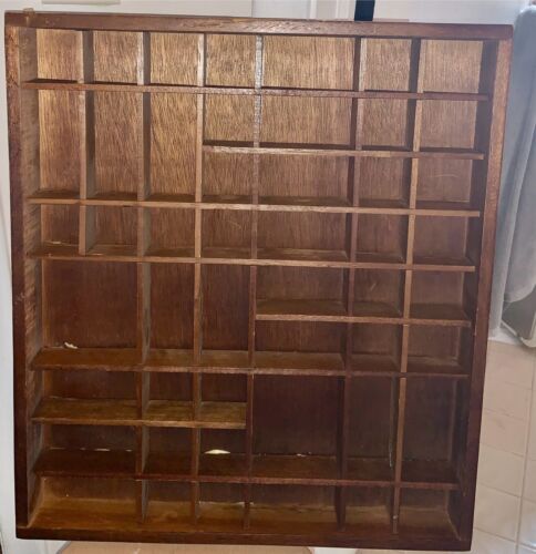 VTG Wooden Display Knick Knack Collectibles Shelf 18