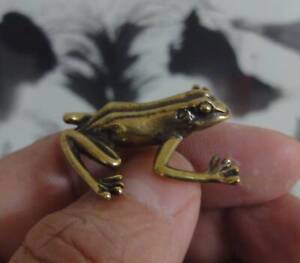 Vintage Style Solid Brass Mini Frog Animal Figurine Statue for Home Decor