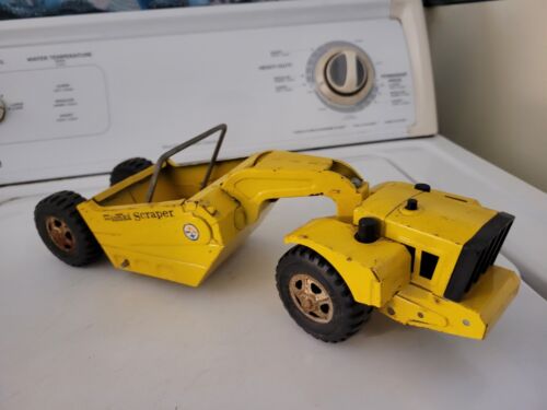 Rare vintage Tonka mini scraper in very good condition works as it should