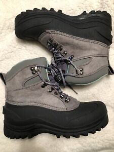 Itasca 3M Thinsulate Women’s Grey Mint Winter Snow Boots Size 9