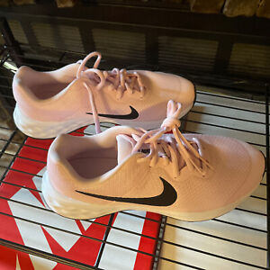 Women’s/ Youth New🌿 Nike Revolution 6 FlyEase Next Nature Running Size 6.5 Pink