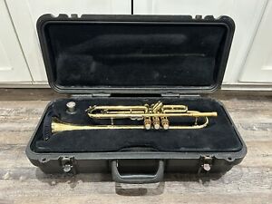 New ListingConn USA 16B Trumpet Serial# GI621248 With Hard case