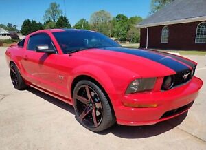New Listing2006 Ford Mustang