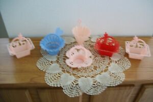 VINTAGE PLASTIC NUT/CANDY CUPS