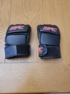 UFC Fighting Gloves - L / XL - Pre-Owned