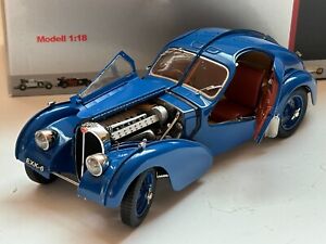 CMC 1938 Bugatti Typ 57 SC Atlantic Coupé M-083 1:18 Scale