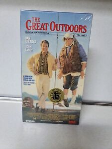 THE GREAT OUTDOORS FACTORY SEALED  VHS FIRST PRINTING MCA WATERMARK  RARE