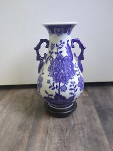 Vintage Blue & White Double Handle Vase Asian Floral Pre-Owned Good Condition