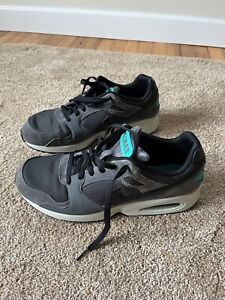 Nike Air Max Coliseum Racer Teal Gray Size 11.5 Excellent Condition
