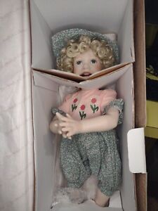 1993 Hamilton Collection Kaylie Porcelain Doll by Diane Schurig COA