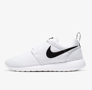 Nike Roshe One Low Running Shoes White Black 844994-101 Womens Size