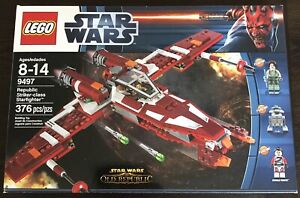 LEGO Star Wars: Republic Striker-class Starfighter (9497) New Retired