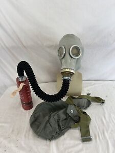 Vintage Russian GP-5 Gas Mask Chernobyl Style With Filter 1980 Date Size 3 Med
