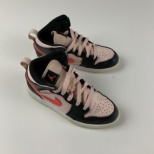 Nike Air Jordan 1 Mid  Atmosphere Youth Size 1Y Pink / Black 640734-604