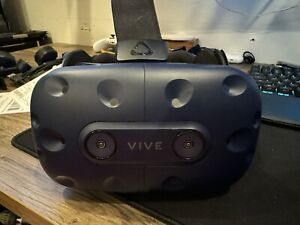 HTC Vive Pro HMD OLED Virtual Reality VR Headset READ DESCRIPTION